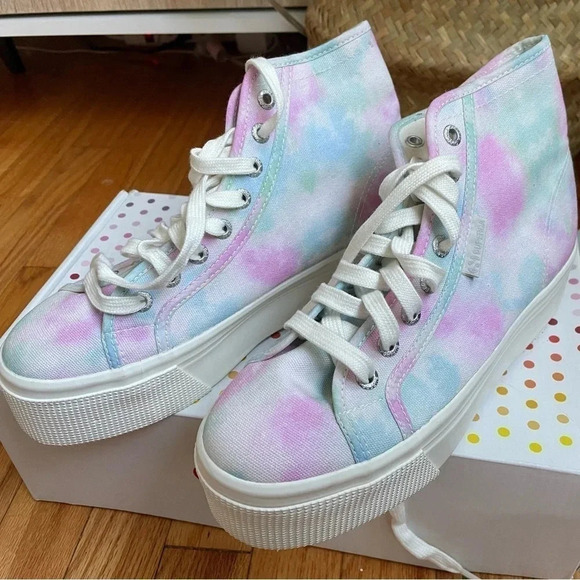 NWT Superga 2705 Hi Top Print Sneaker in Pastel TieDye, Size 39 - Picture 2 of 7
